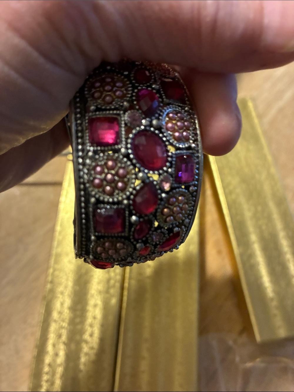 Vintage-Inspired Red Gemstone Cuff Bracelet - Picture 6 of 11